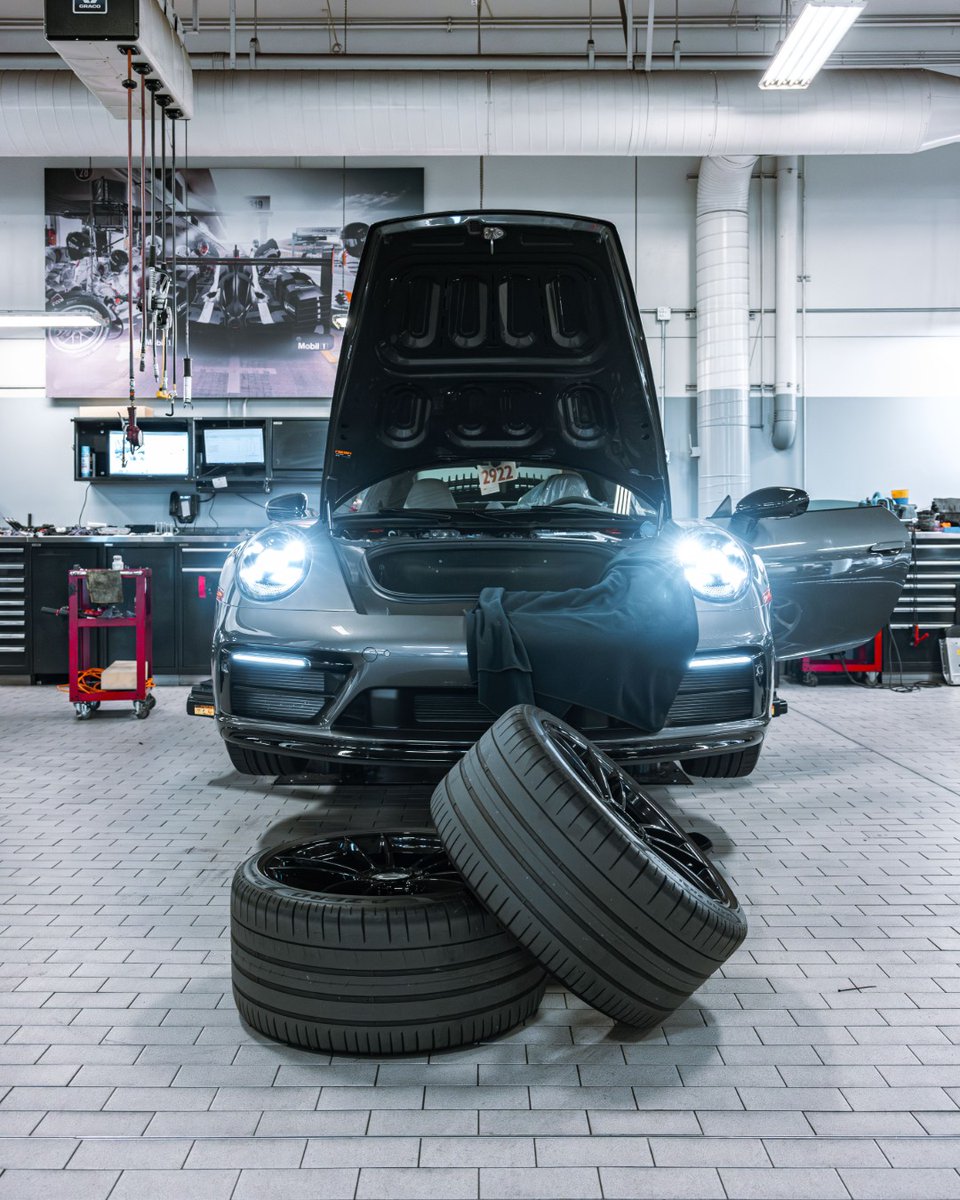 PorscheRiversid's tweet image. Does your Porsche need a spa day? 🖤🛠️
Schedule your next service through the link in our bio!
#porscheriverside #riversideporsche #porscheusa #porschedealer #porscheexperience #riverside #inlandempire #porschelife #performance #porschelove #porscheclub #porsche #porscheturbo