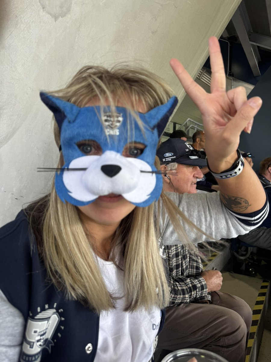 Rach Danderfield tweet media