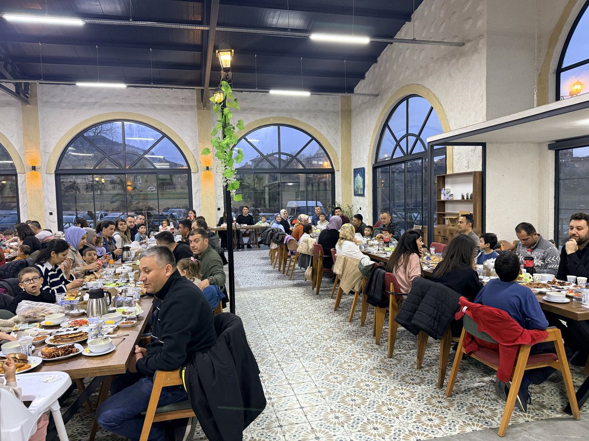 Kale İlçe Emniyet Amirliği tarafından emniyet personelleri ve ailelerine yönelik iftar programı gerçekleştirildi.