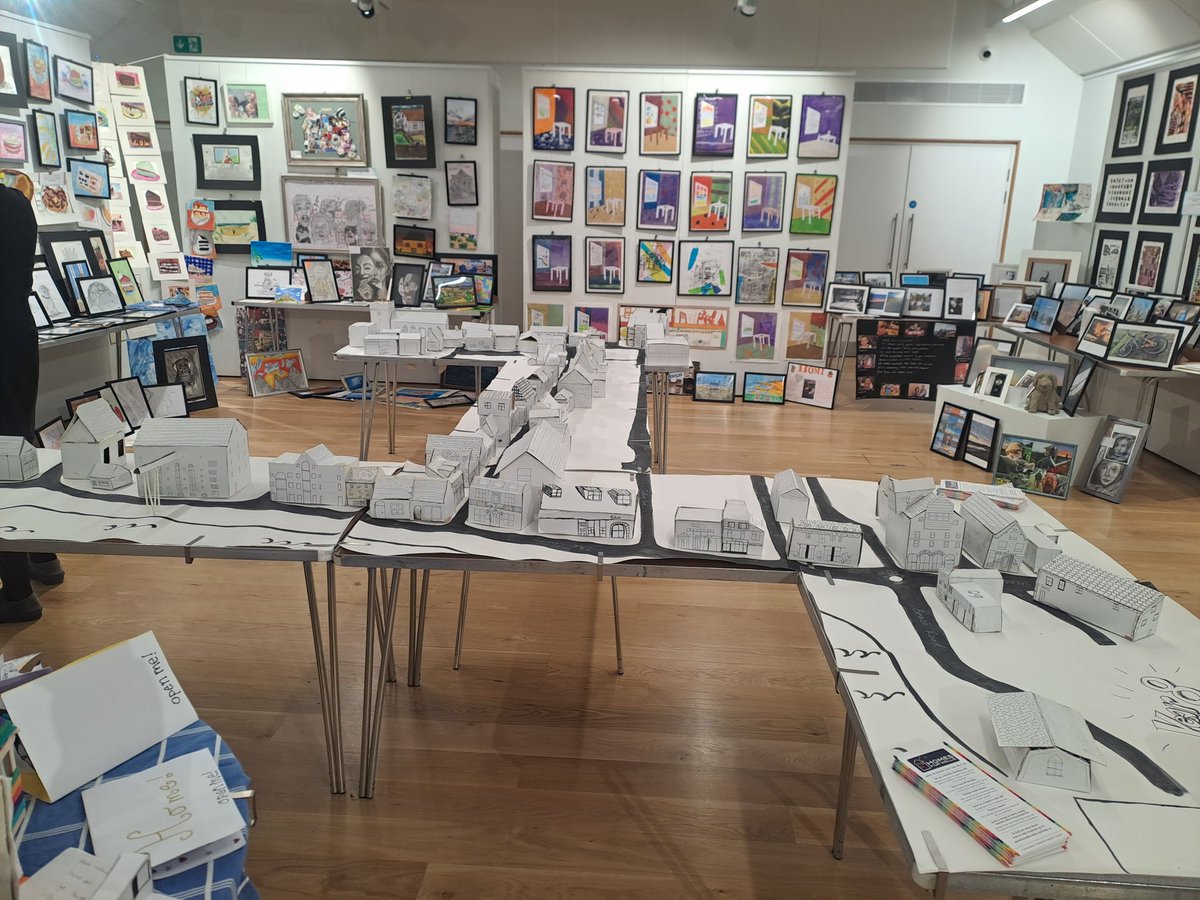 ComeToWells tweet media