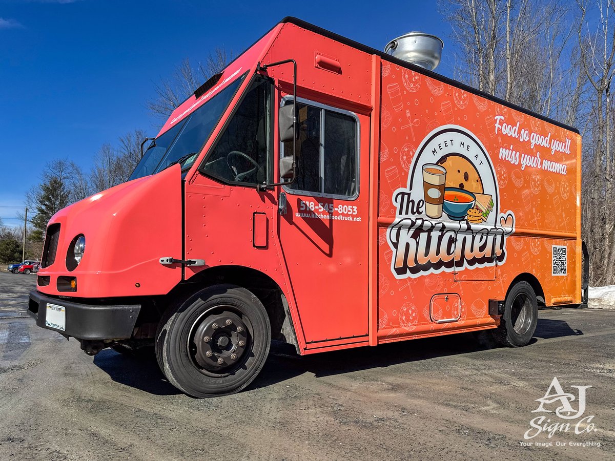 AJSigns's tweet photo. Food so good you’ll miss your mamma. We just wrapped Meet Me at The Kitchen’s new food truck, and it’s ready to turn heads and serve up something special! Can’t wait to see it out at events when the weather warms up!
#MeetMeAtTheKitchen #AJSigns | #YourImageOurEverything https://t.co/UrWOsjjbut