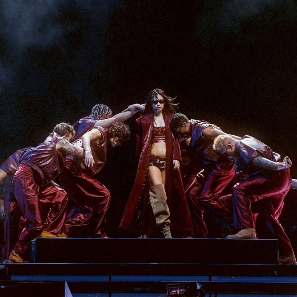 لومنيس جيني tweet media