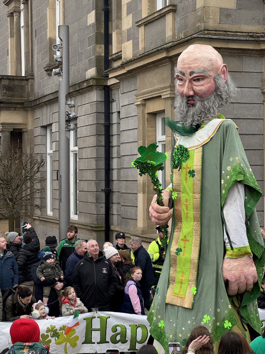 barrabest's tweet photo. Great to be in Enniskillen today hosting the St Patrick’s Day Parade! ☘️

The weather tried its best with cloud and rain, but it didn’t dampen the amazing energy and community spirit.

Wishing everyone a wonderful St Patrick’s evening! https://t.co/triq50EehA