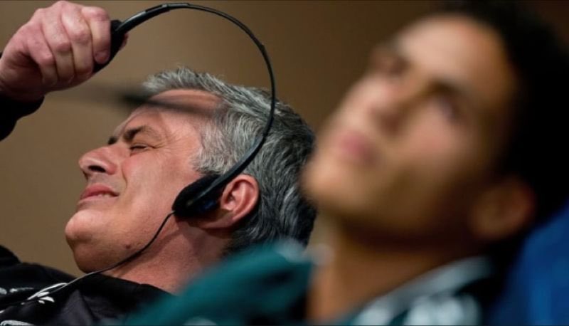 YeetAlan's tweet photo. me whenever an artist i dont like starts playing (good meme here) https://t.co/yxgjJueLHv