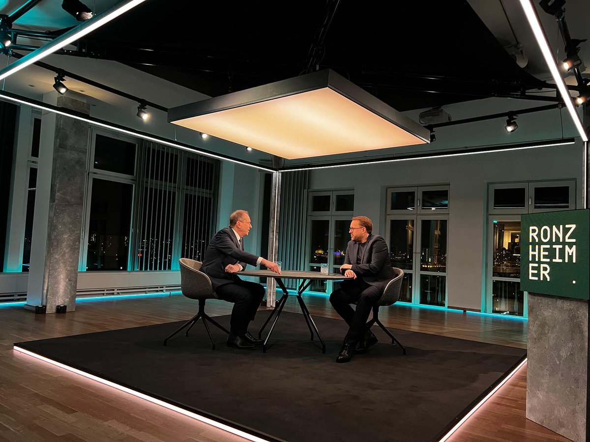 Paul Ronzheimer tweet media