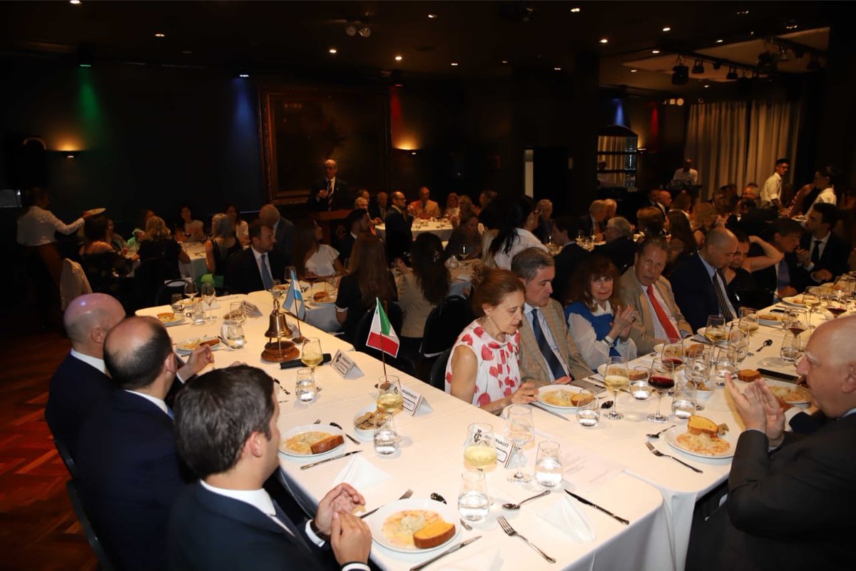 Italy in Argentina tweet media