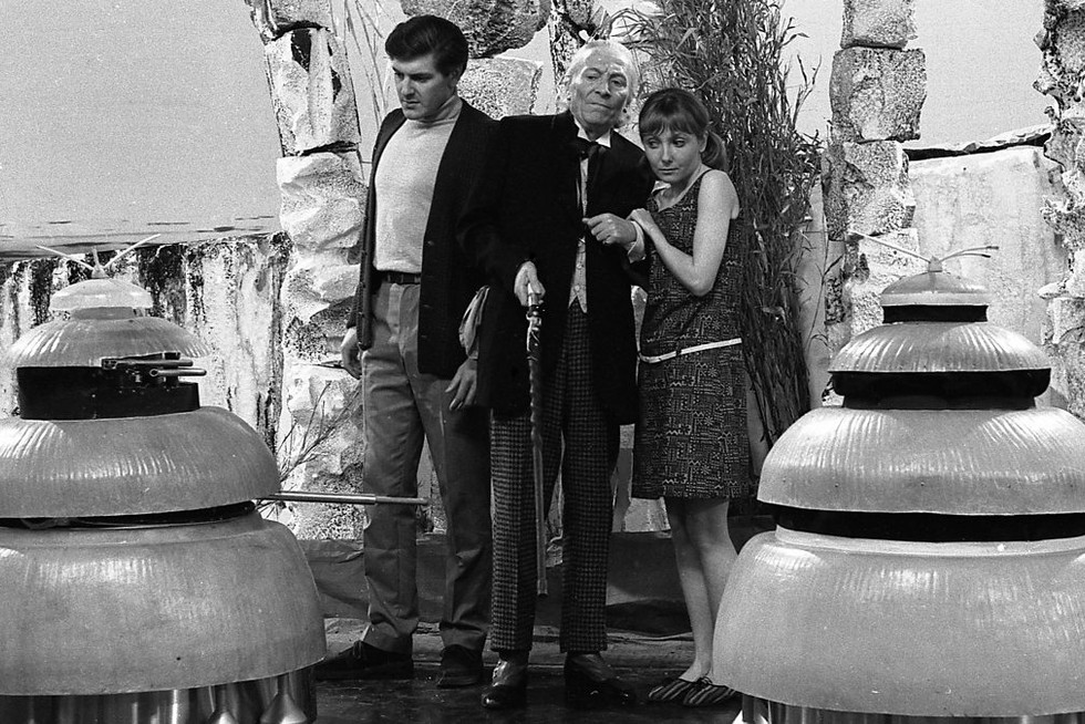 Dene71's tweet image. Galaxy 4 is a story I have a great affection for (including the animated version).
Not sure why.
Its simplicity maybe.
Or because Angelo Muscat is inside one of the Chumblies. 😁
#DoctorWho #WilliamHartnell #WilliamEmms