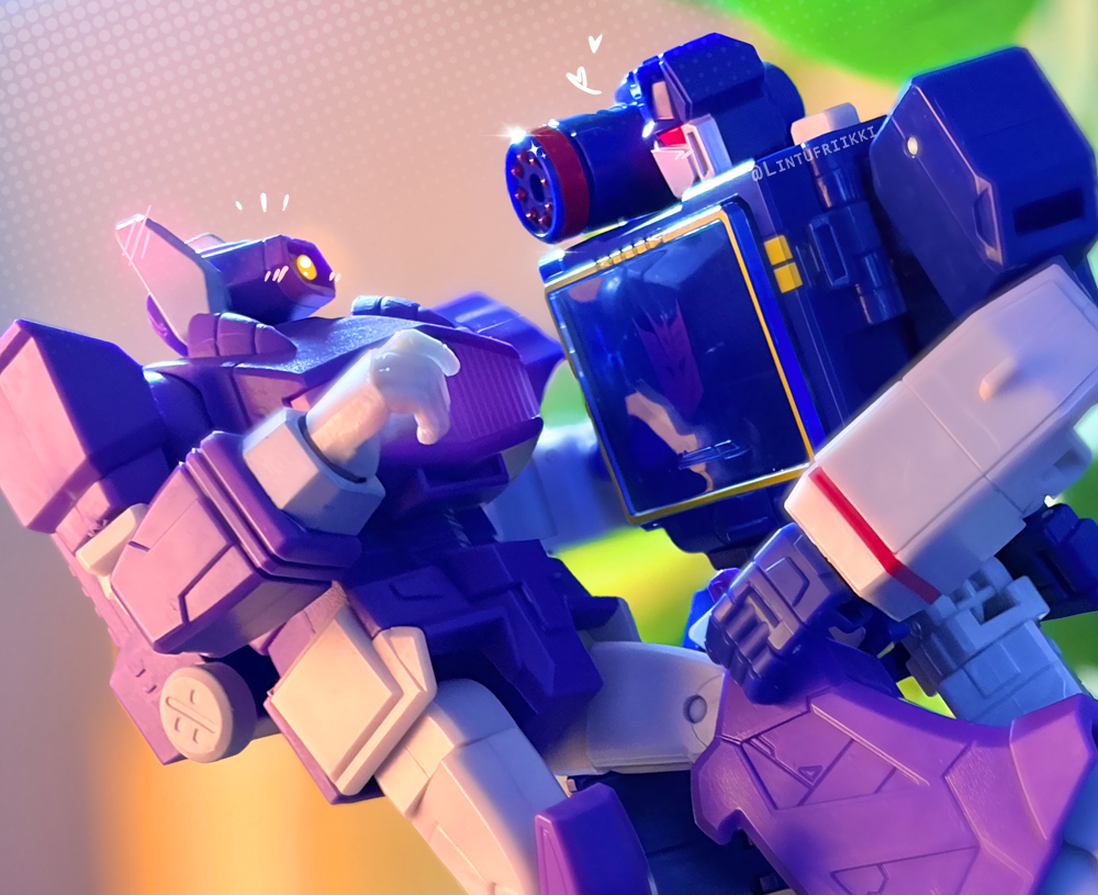 wavewave sweetness 💙💜 these two figures are so perfect together