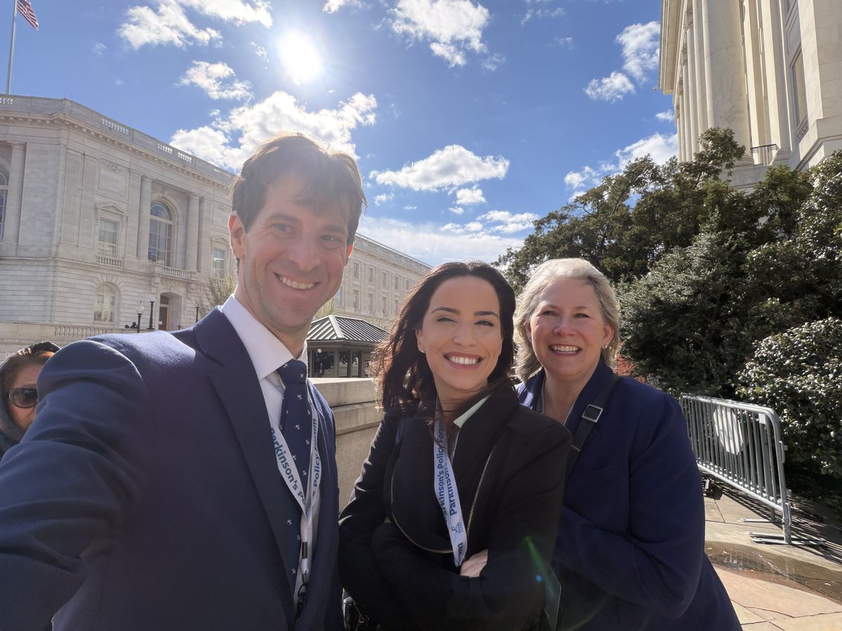 Julia Fello tweet media