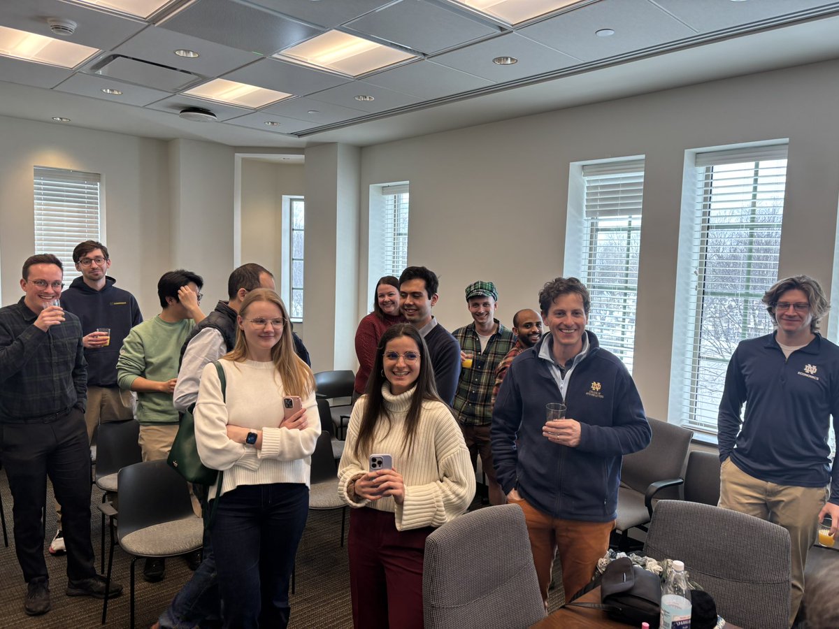 Notre Dame Economics tweet media