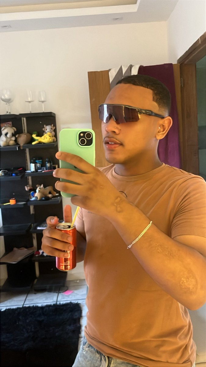 gato preto tweet media