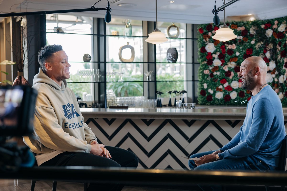 FOX Sports: MLB tweet media