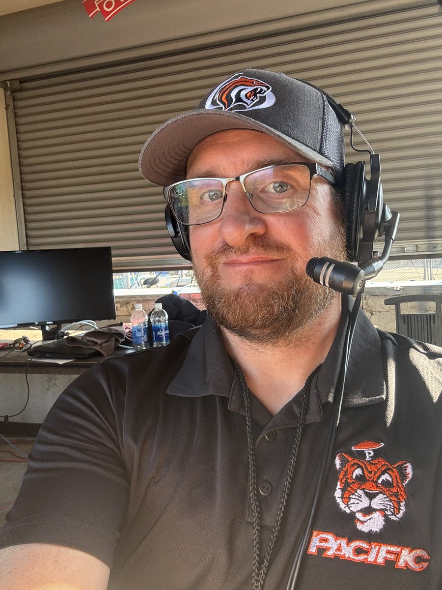 Jake Carlos Schuerman 🎤 tweet media