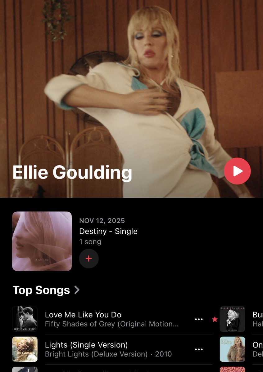 Aaryn— 🖤 tweet media