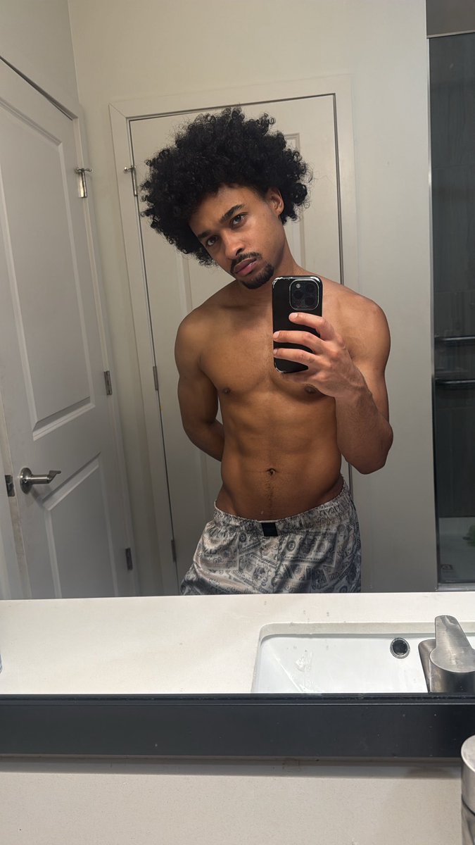 Alistpstar tweet media