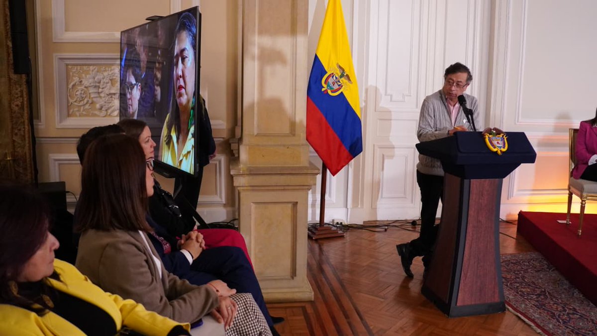 APCColombia's tweet photo. Desde #APCColombia impulsamos la cooperación internacional como motor de la #PolíticaExteriorFeminista: más recursos, protección en contextos de recorte y avances sostenidos en igualdad de género.

#CooperaciónFeminista https://t.co/PdZ9rCQcD5