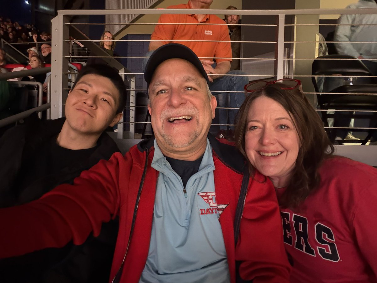 Michelle Knight tweet media