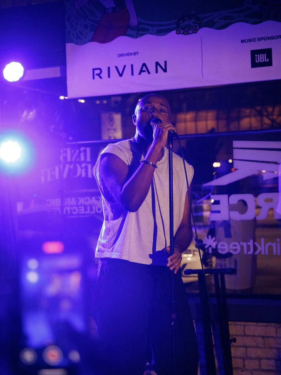 JeRonelle tweet media