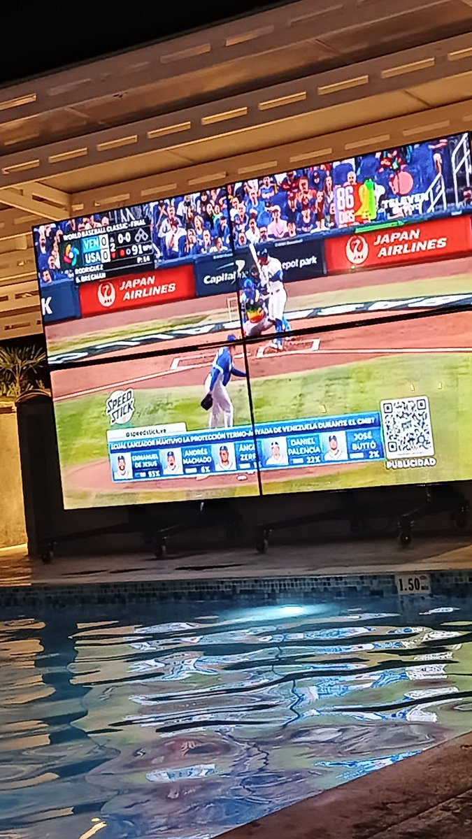 Ligando a nuestra #Venezuela Con el mejor equipo de comentaristas  #Beisbolxteleven  desde la Piscina de Puerta del Este Guarenas #Recripto Jhon Montesinos