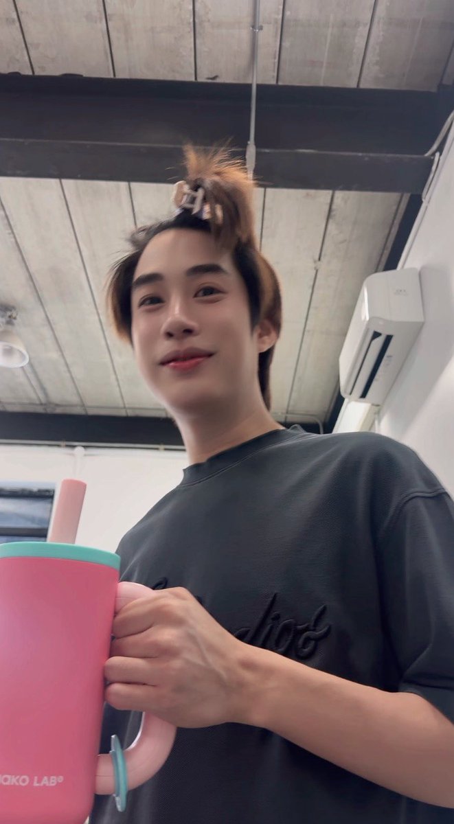 ชามุก ชามุก tweet media