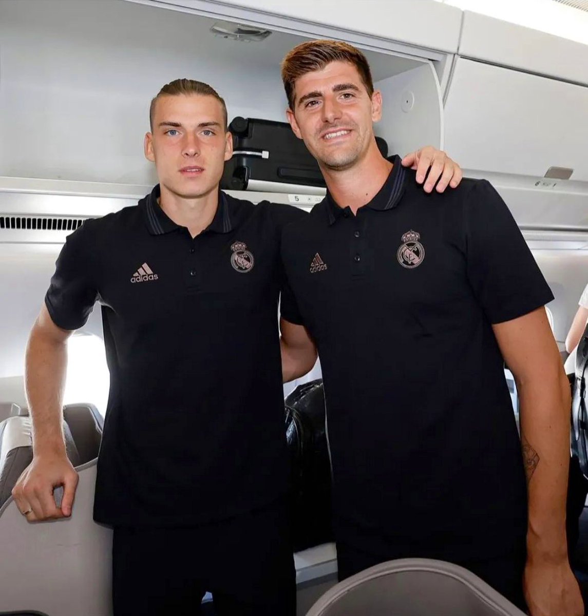 darkrai00717's tweet image. 🚨🧤 Thibaut Courtois and Andriy Lunin against man city:

Courtois' first half:
· 4 saves
· 4 saves from inside the box
· 1 high claim
· 86% pass accuracy
Lunin's 2nd half:
· 3 saves
· 3 saves from inside the box
· 1 punch
· 100% success in run-outs
· 95% pass accuracy
