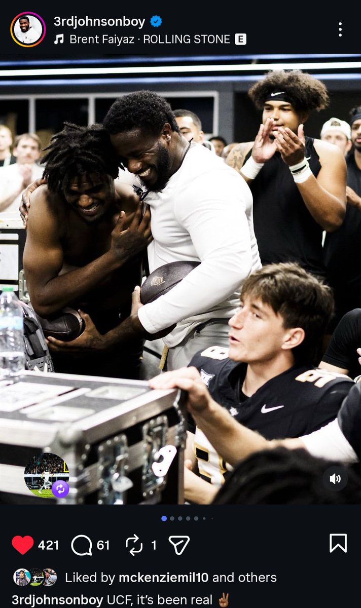 SpaceKnights tweet media