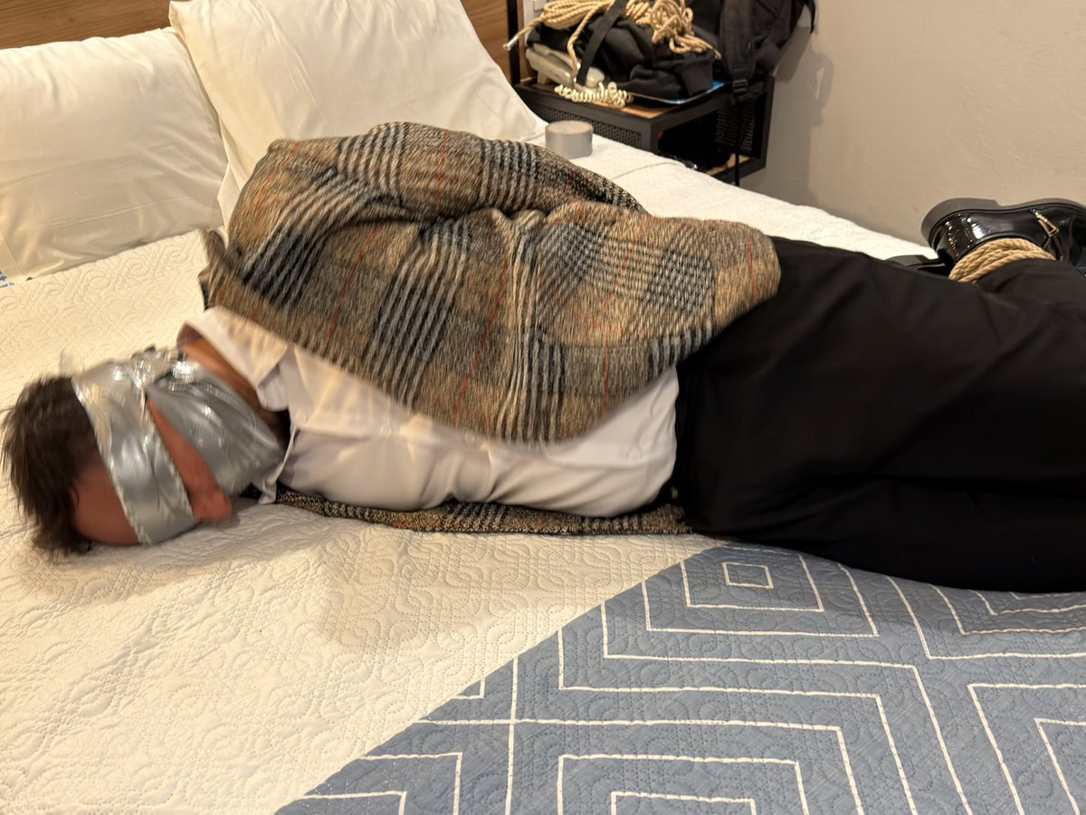 Zama-dante 🧡💙🤍 tweet media