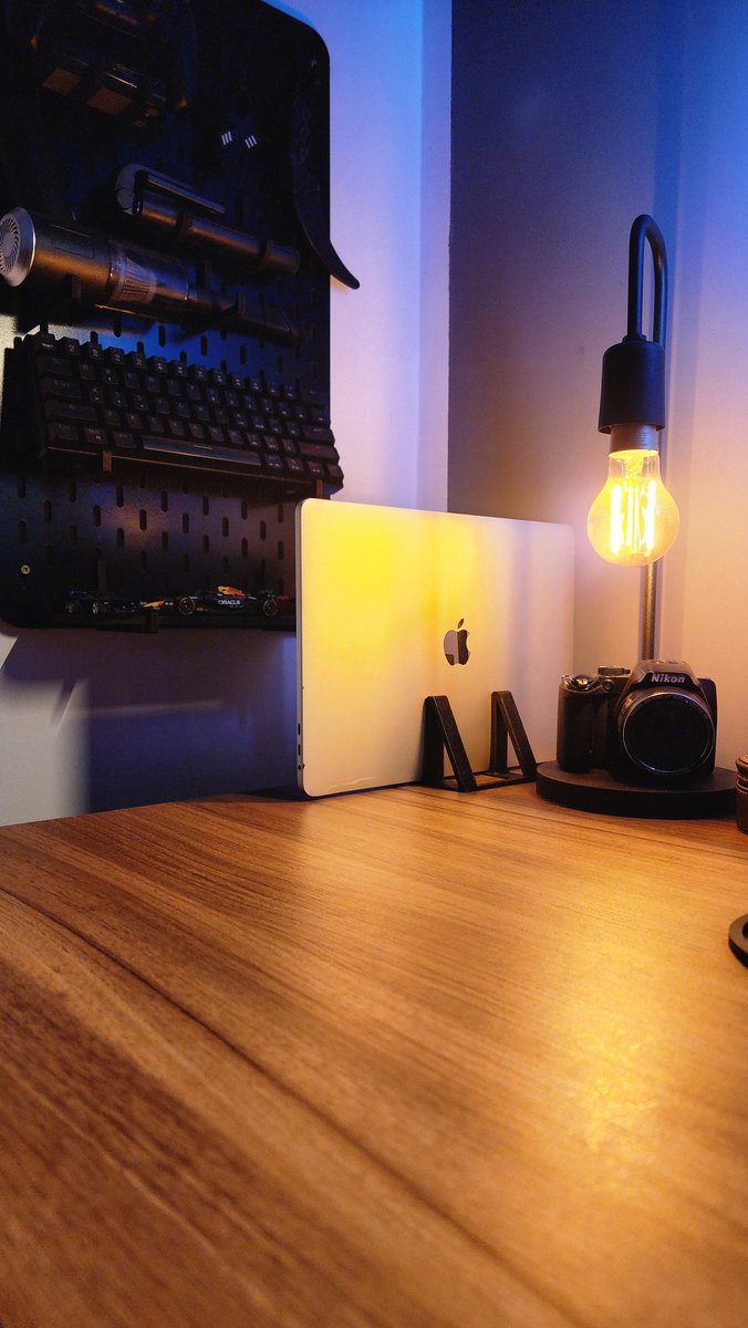 ThiagoMattoos's tweet photo. #desksetup https://t.co/DvFA46nvMd