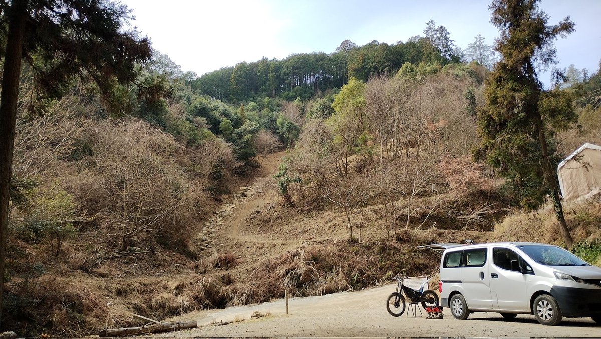 ハナツマ tweet media