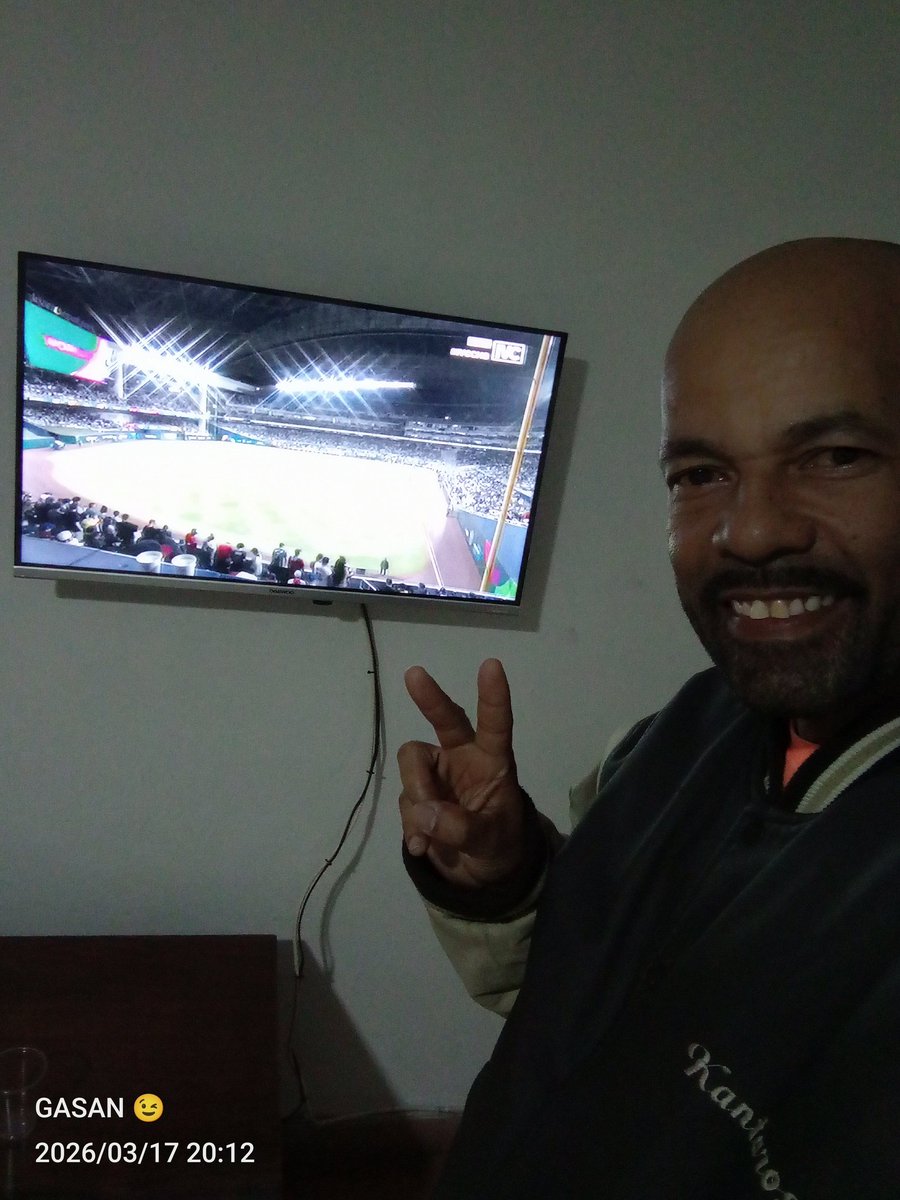 GabrielSan41's tweet photo. Trabajando Pero no me puedo perder este súper juego Arepa Power #BEISBOLxTELEVEN 
Saludos desde La Victoria Estado Aragua... https://t.co/ZuezoZqKB3