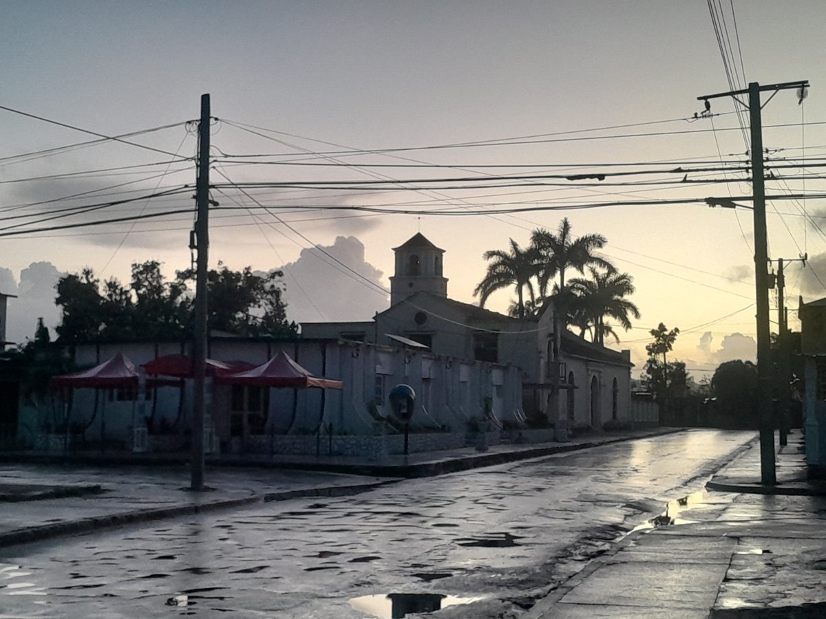 🇨🇺 Cuba hermosa le saluda desde el oriente. Feliz miércoles. #CubaEsAmor #HolguínSí #Mayarí