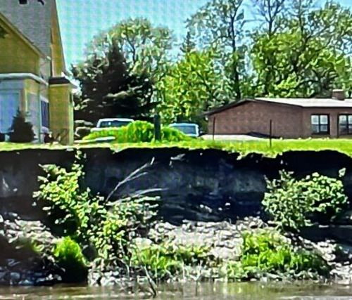 KROX Radio tweet media