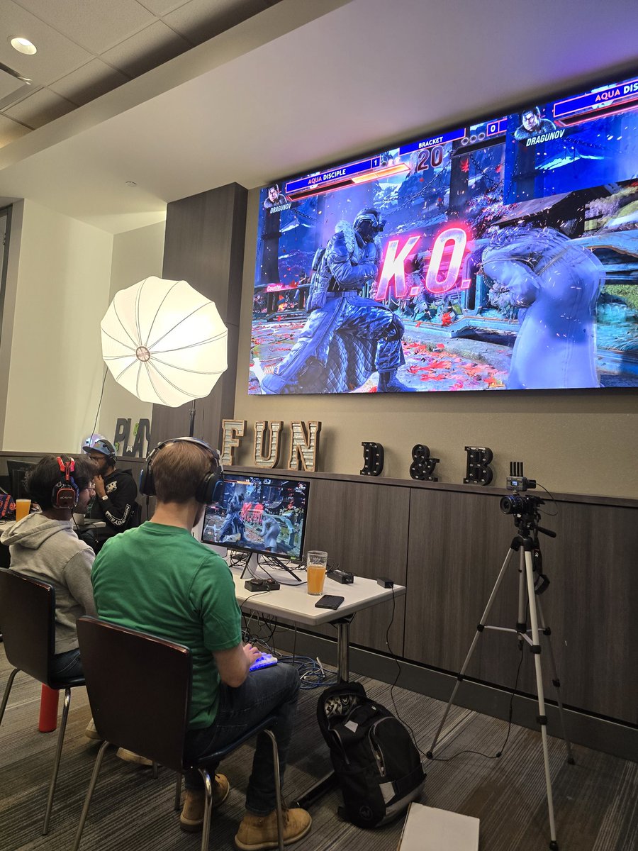 UA|Frankie G tweet media