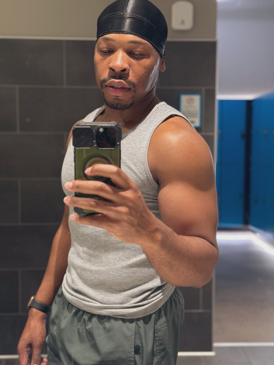 The Standard ♐️ tweet media