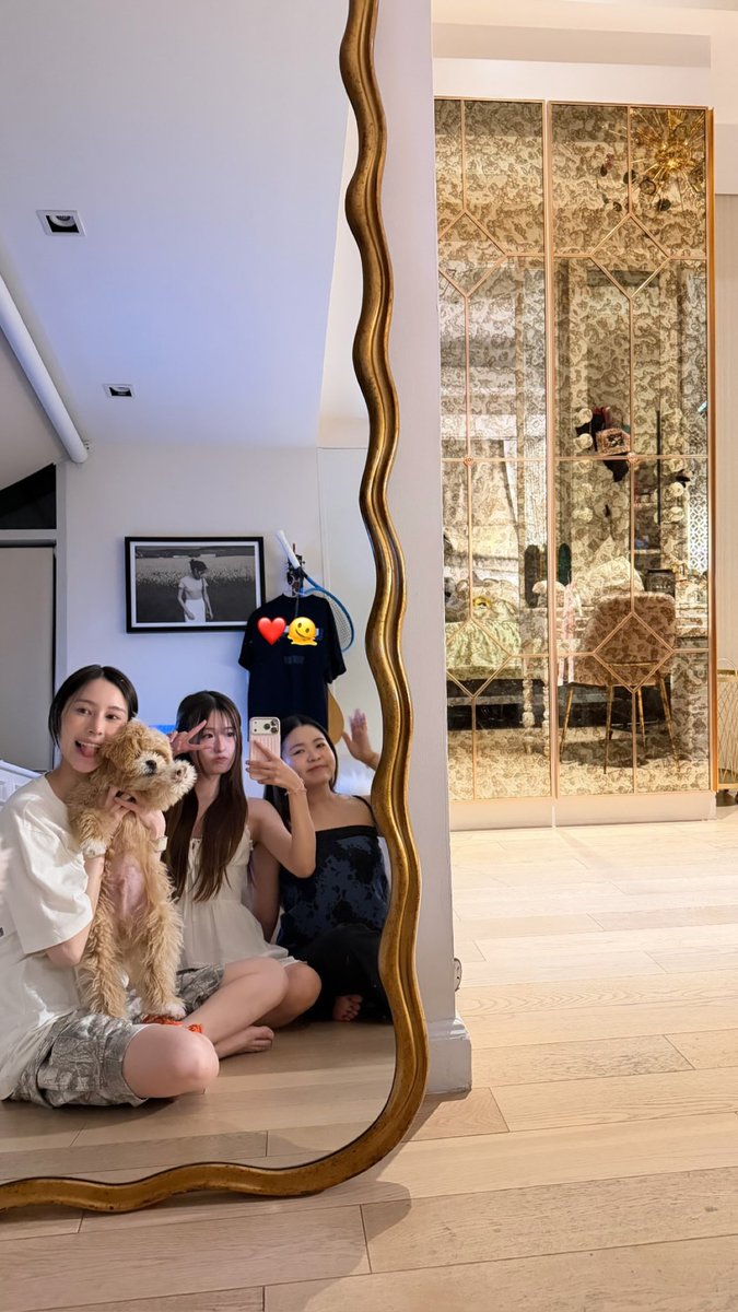 mintthishar_official tweet media