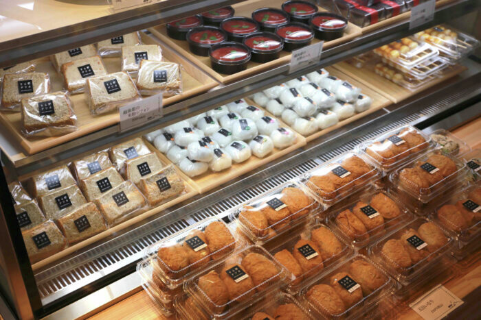 ロータスクラブ【公式】 tweet media