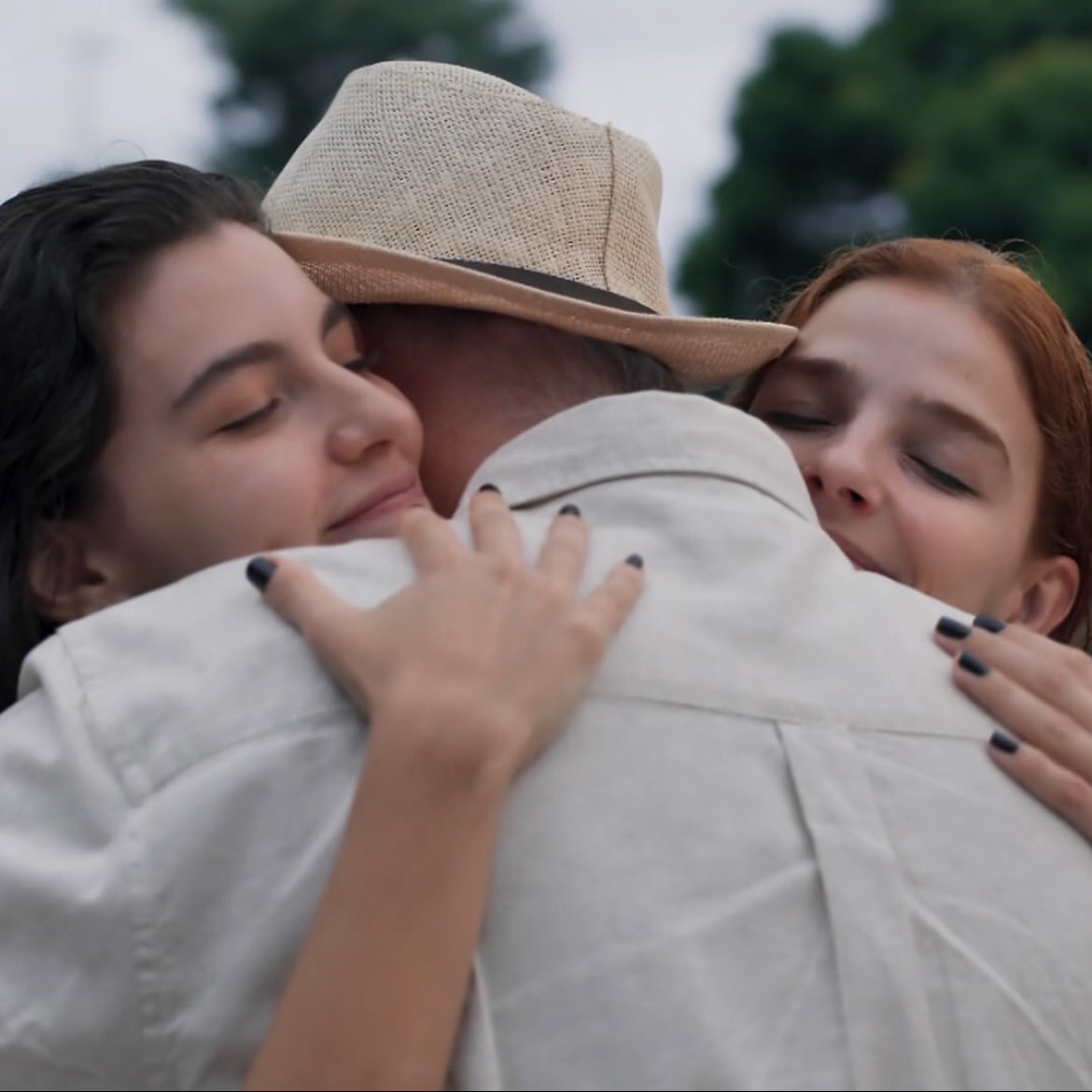meu deus chorei com a cena da lorena, juquinha e michelangelo

elas em defesa achando que é homofobia...
ele contando da história dele...
luis fernando guimarães sempre um espetáculo 

te amo, <a href="/aguinaldaosilva/">aguinaldo silva</a> 

o tanto que é importante isso numa novela das 9... #TrêsGraças