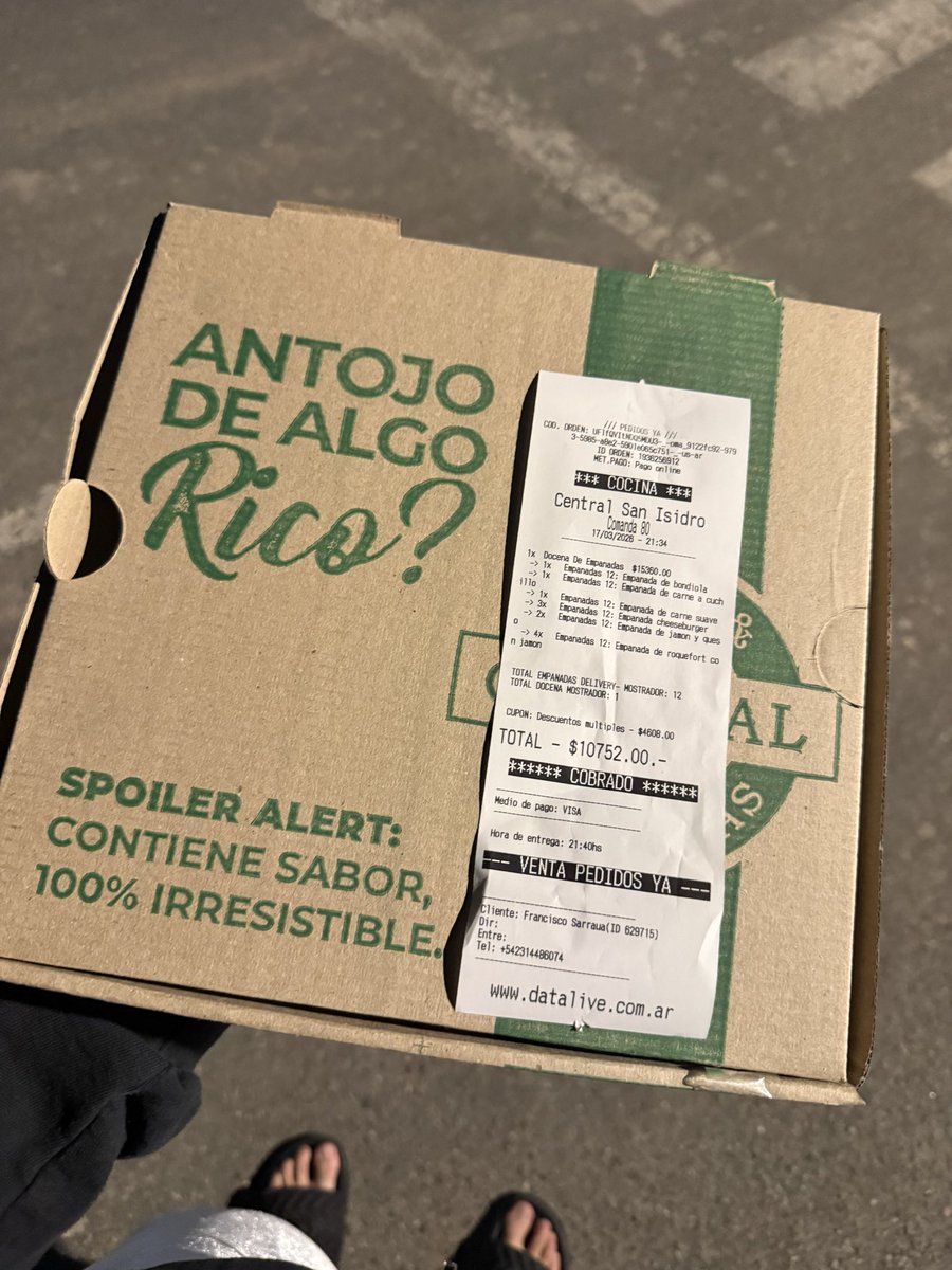 Hoy, casi un año después, habiendo tenido en este periodo una inflación por encima de los 20 puntos, una docena de empanadas sale $10.800
Si no llegas a fin de mes, adminístrate mejor, no pagues precios absurdos como Darin.