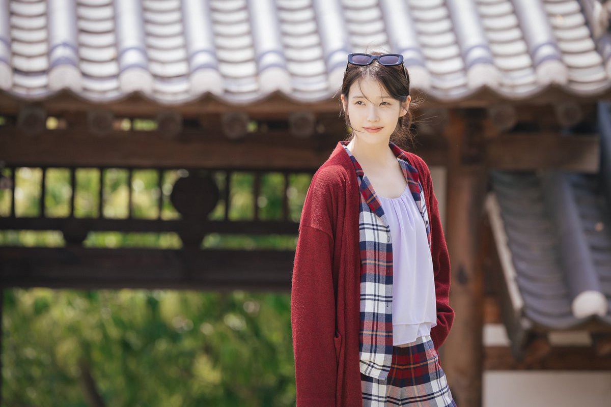 IUteamstarcandy's tweet photo. [NEWS] 260318 IU Talks About Her Complex New Role in MBC ‘Perfect Crown’ 👑 

IU will be showcasing a multidimensional charm through the character of Sung Hee-joo, the CEO of Castle Beauty. 

Q1 / Thoughts on Huge Public Interest Since Your Casting 
IU: I’m worried and nervous, but what excites me the most is knowing that so many people are looking forward to it. I hope it becomes a project that viewers can enjoy watching until the very end. 

Q2 / Reason for Picking ‘Perfect Crown’ as Your Next Project After ‘When Life Gives You Tangerines’?
IU: The title was so unique that it stayed in my mind. Each character had a distinct personality, which made the script fun to read. In particular, Hee-joo’s unpredictable actions and the unique drive that pushes her forward were very appealing.

Q3 / Describe Your Character Sung Hee-joo
IU: Ambition, temper, cuteness. At first, her uncontrollable ambition and eccentric personality stand out, but as the story progresses and her deprivation is gradually filled, she also shows many adorable and impressive sides.

Q4 / A Special Quality That Only Sung Hee-joo Possesses, Allowing Her to Overcome Limitations & Carve Out Her Own Identity
IU: Proactiveness. Hee-joo even sets aside her pride to build a relationship with Grand Prince Lee Ahn, using her various charms and a never-give-up spirit to make bold moves. The moment her feelings toward Grand Prince Lee Ahn begin to change is also a point where Hee-joo’s multifaceted personality really shines.

Q5 / Aspects You Focused On While Portraying a Character Who Had to Prove Herself From a Young Age and Appear Strong
IU: Hee-joo is very skilled at hiding her vulnerable side behind cynical expressions and sharp words, but I didn’t want to miss the fleeting moments when her loneliness and fragility inevitably show through. I tried to differentiate between the Hee-joo who enjoys the dopamine rush while pursuing achievements and the Hee-joo who doesn’t, by using subtle differences in my voice and facial expressions.

Q6 / Key Highlights of ‘Perfect Crown’ for Viewers to Look Out For
IU: You may look forward to the fast-paced development in the first half, the tightly interwoven emotions between the characters, and the serious and earnest, emotional love story in the latter half of the show.

IU’s performance as the proactive CEO Sung Hee-joo, promising a whole new level of catharsis, can be seen in ‘Perfect Crown’, the new MBC Friday-Saturday drama premiering on April 10 at 9:40 PM (KST). 

#IU #아이유 #21세기대군부인 #PerfectCrown https://t.co/wXdX1HCTll