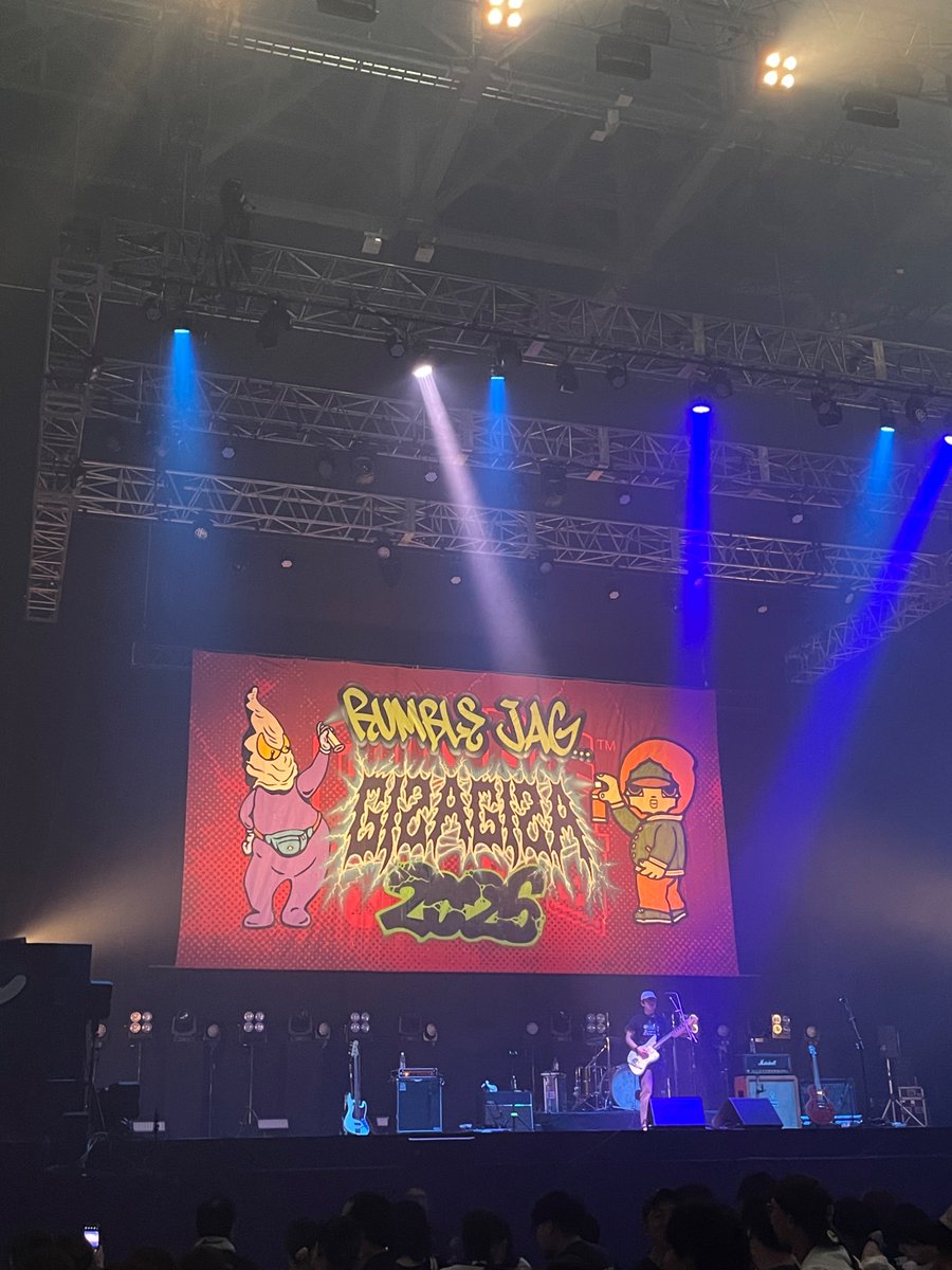 もり tweet media