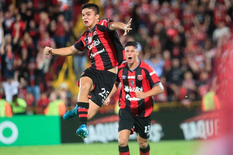 InfoManuda tweet media