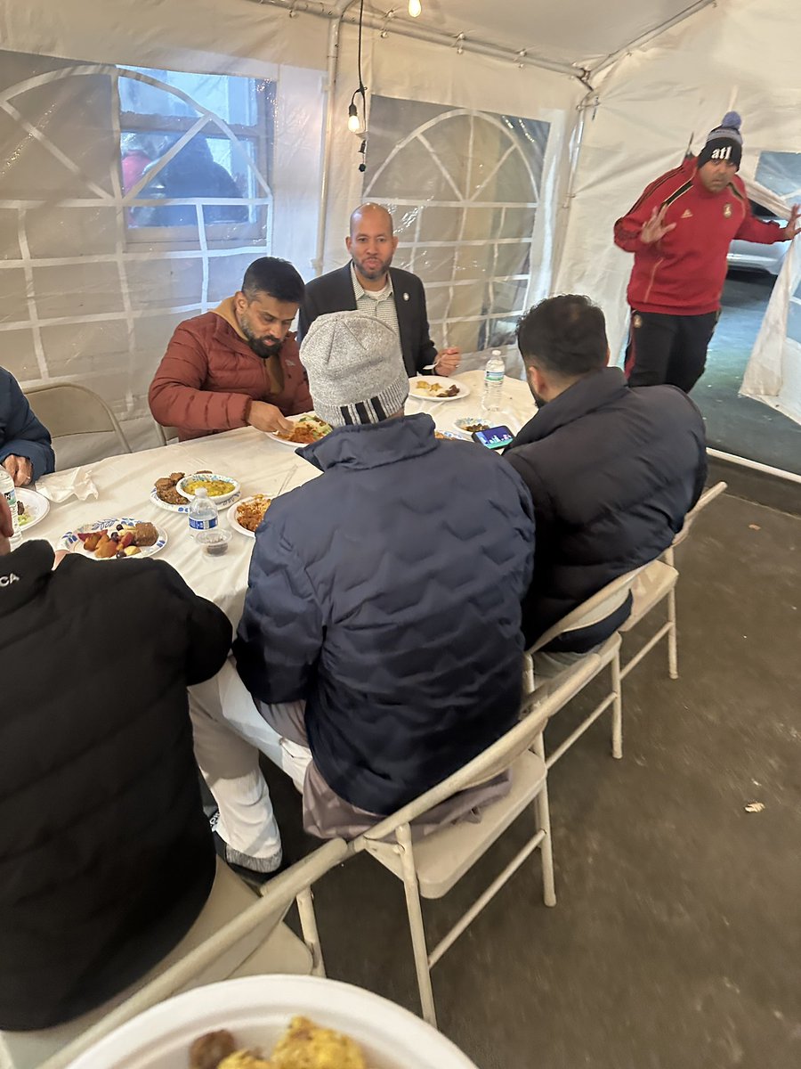 Jason Esteves tweet media