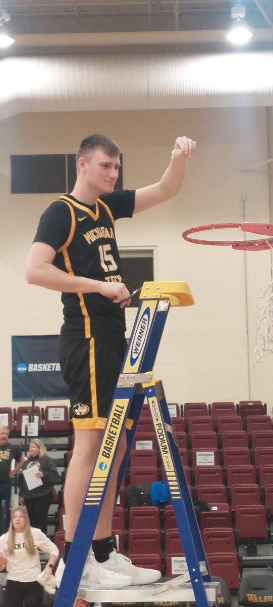 Jeff Risdon tweet media