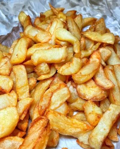 Nanny Ellie tweet media