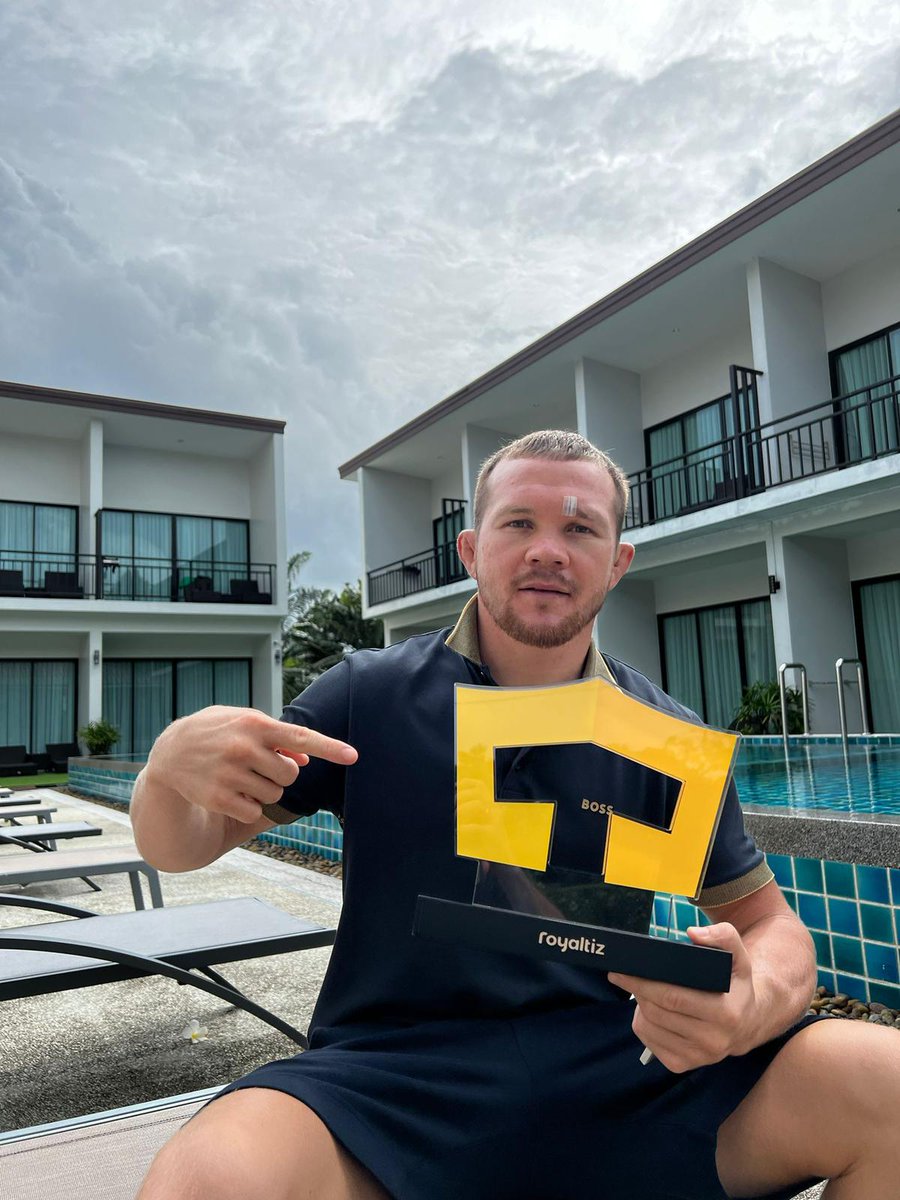 royaltiz_official tweet media