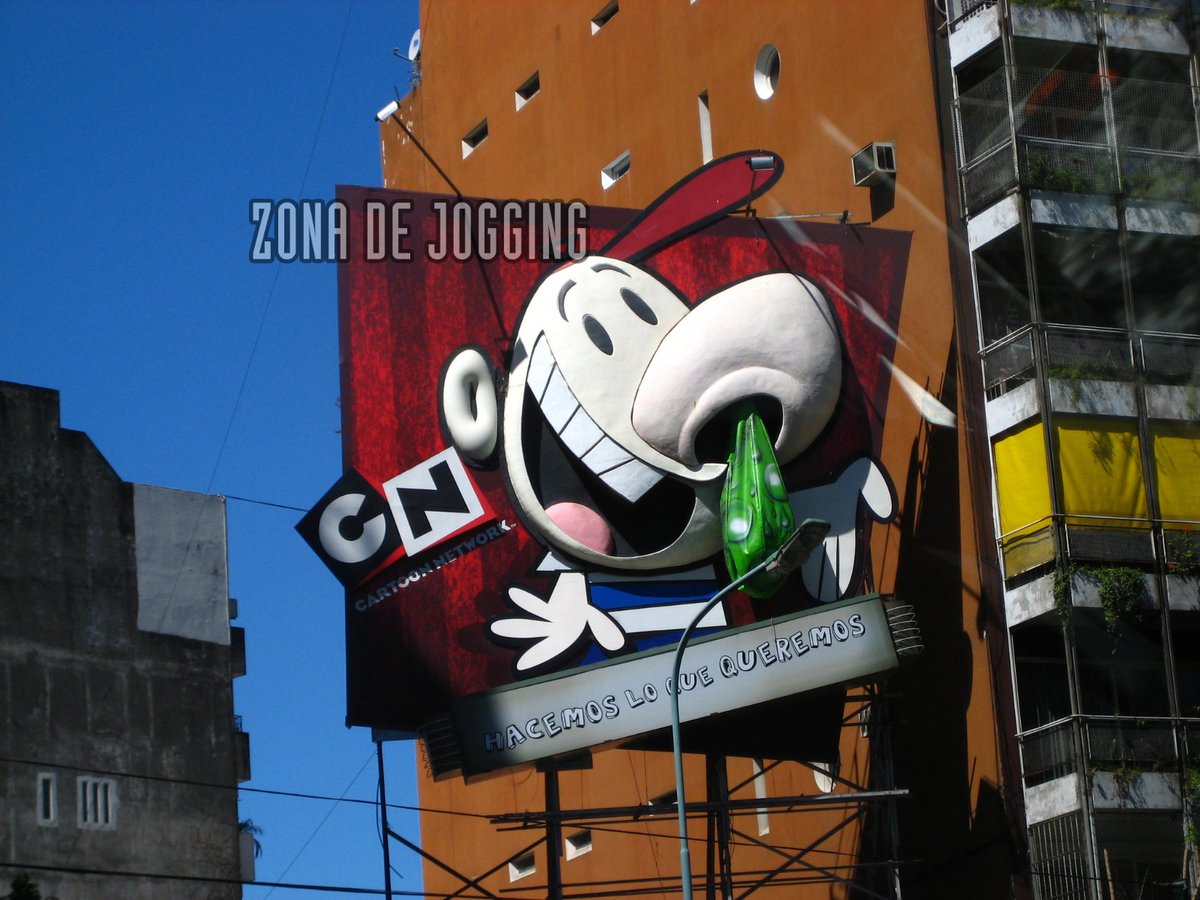 Cartel publicitario de Cartoon Network que se encontraba en Bustamante y las Heras en pleno corazon de Buenos Aires en el año 2007-08, el loco de Billy se inflama una locura de publicidad.
UN JOGGING DE LOCOS.