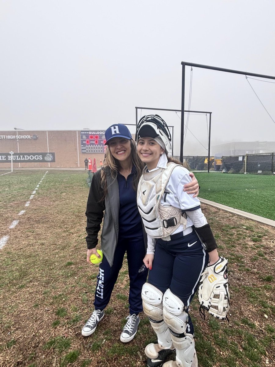 HWPSBulldogs's tweet photo. Opening Day! Thank you to Dr. Anzalone for throwing out the first pitch. #GoBulldogs https://t.co/1LzbQk31nt