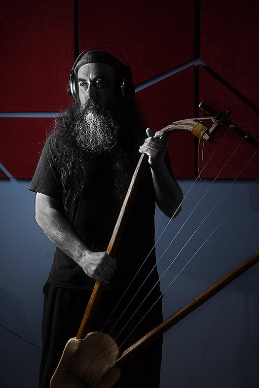 DaemoniaNymphe's tweet photo. And this is the largest 'ancient' Greek stringed instrument included in the upcoming album...
#daemonianymphe #spyrosgiasafakis #ΔαιμονίαΝύμφη #ΣπύροςΓιασαφάκης #recording #αρχαίαελληνικάόργανα #forthcomingalbum #ancientgreekinstuments #barbitos #ancientGreece #ΑρχαίαΕλλάδα https://t.co/B0T9gOGRZ6