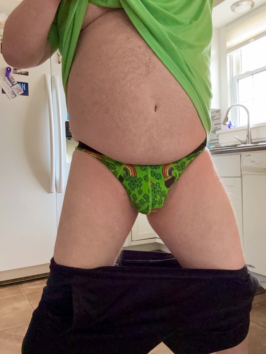 SasquatchRadius tweet media