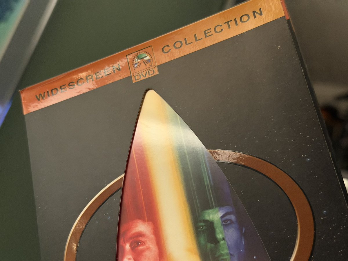 4K ᑕOᒪᒪEᑕTIᐯE tweet media